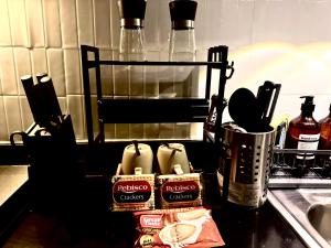 Beach Haven Condo in MOAs Shore Resort near Okada City of Dreams Solaire