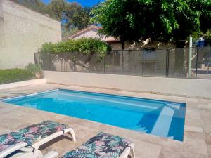 Maisons de vacances Gite des Ecureuils, vue mer, piscine privee, parking, climatisation : photos des chambres