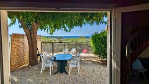 Maisons de vacances Gite des Ecureuils, vue mer, piscine privee, parking, climatisation : photos des chambres