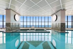 Ocean Beachfront 2 Bedroom Sky View Apartment- lvl 40!