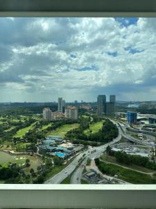 Alyssa Conezion Suite Golf View 3R near IOI City