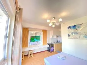 Studio Condo with Ocean View at the Balcony with Strong Wifi and Netflix - Pontud