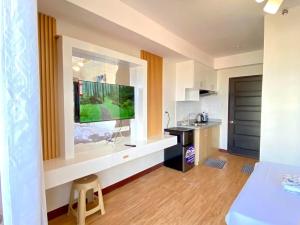 Studio Condo with Ocean View at the Balcony with Strong Wifi and Netflix