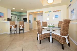 Silver Beach Towers E1105