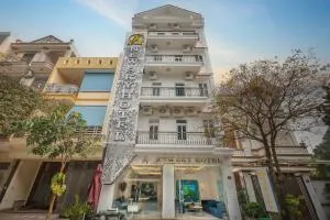 New Sky hotel - Phúc Trì