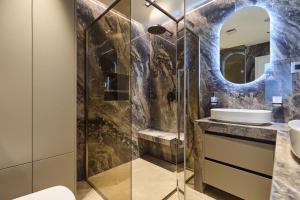 Insula Luxury Apartment