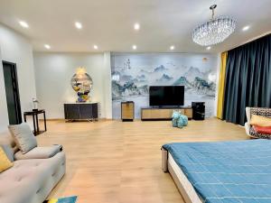 Chuan SeaFront Villa Rawai Phuket