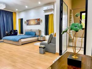 Chuan SeaFront Villa Rawai Phuket