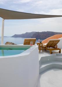 Little Rock Villa - Oia
