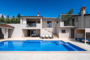 Villa Rotonda by Briskva