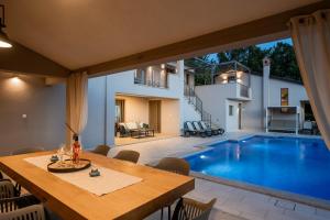 Villa Rotonda by Briskva