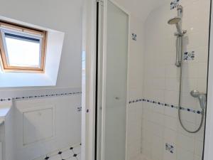Maisons de vacances Sejour Nature Confortable a Arpheuilles avec Parking - FR-1-591-728 : photos des chambres