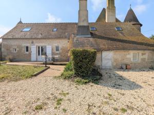 Maisons de vacances Sejour Nature Confortable a Arpheuilles avec Parking - FR-1-591-728 : photos des chambres