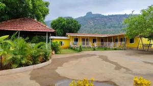 Janhavi Resort and Farm Matheran - بهيماشانكار