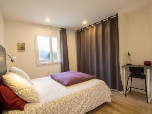 Maison de plain-pied avec piscine privée et Wi-Fi à Château-lÉvêque - FR-1-616-472