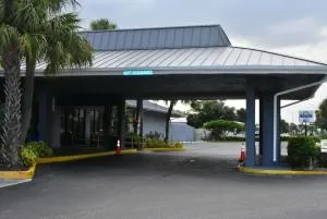 Days Inn by Wyndham Stuart - Lighthouse Point