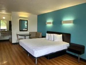 Blue Way Inn & Suites By Jasper Beeville - Refugio
