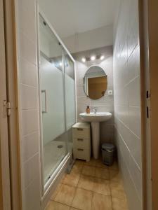 Appartements Appartement avec vue panoramique-Leucate Falaise : photos des chambres
