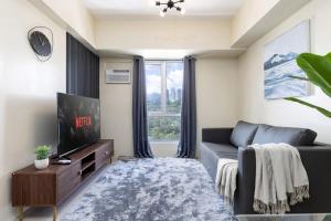 Furnished 1-Bedroom in Avida Towers Riala, Cebu IT Park with Fast WiFi, Netflix, Pool and More