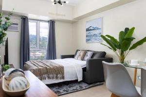 Furnished 1-Bedroom in Avida Towers Riala, Cebu IT Park with Fast WiFi, Netflix, Pool and More