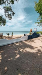 Santorini Gili Air North