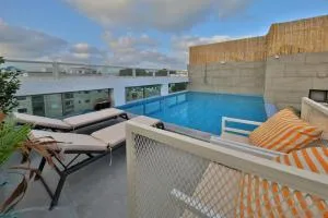 פנטהאוז 125 - פנטהאוז, דירת אירוח וגג מהמם לאירועים עם בריכה וגקוזי - Oshrat