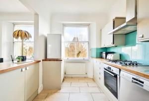 3 bedrooms penthouse in Queens gate