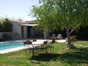 Villas Proche Aix en Pce, Villa Confortable avec piscine privee : photos des chambres