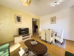 Sea View Apartments Perovic