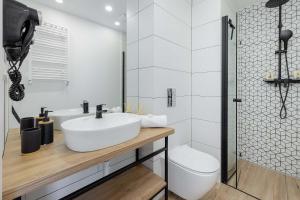 Modern & Spacious Apartments Baltin Blu by Noclegi Renters