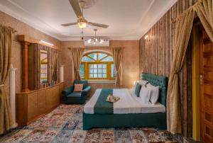 SaffronStays King Mahal