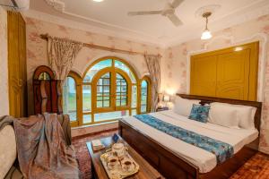 SaffronStays King Mahal