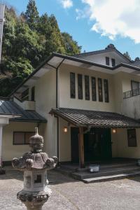 Temple Hotel Kubonobo 宿坊 窪之坊