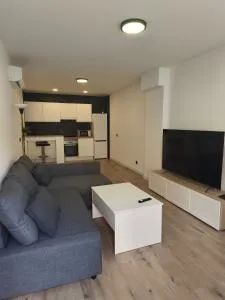 Oasis Deluxe licencia 14931 - Torrejón de Ardoz