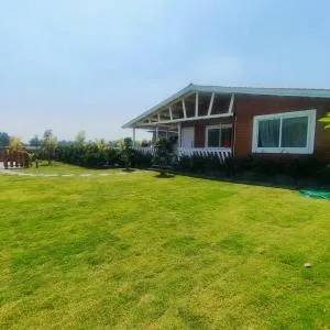 Private pool 3bhk wooden cottage Moinabad kukufarm - Farrukhnagar