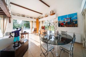 Villas Villa BARADARENA avec piscine chauffee et jardin pour 10 personnes : photos des chambres