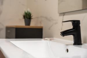 san fernando street apartment