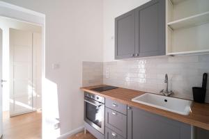 two amazing bedrooms in the city center