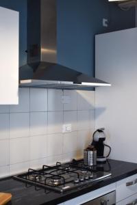 Renovated house 400 meters from the sea with parking