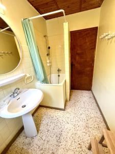 Maisons de vacances Valfregue, grande maison familiale : photos des chambres