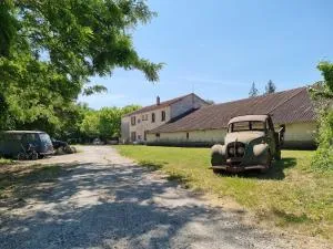 Gîte à la ferme Chez Chris - Боллен