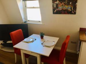 Self contained one bedroom flat in the heart of Brighton, close to the beach