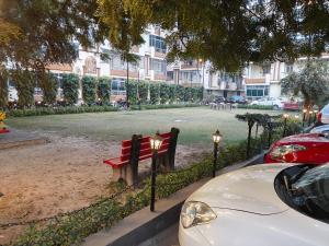Luxury 3 bhk Apartment 15 mins from Kashi Vishwanath Temple
