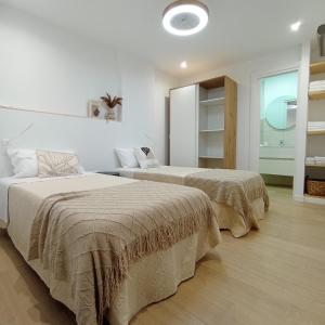 Cozy-Central Apartment4