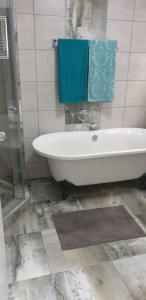 Dragons Lair Self Catering