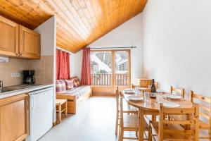 150m des pistes, appartement pour 8 avec balcon