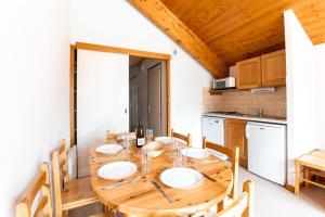 150m des pistes, appartement pour 8 avec balcon