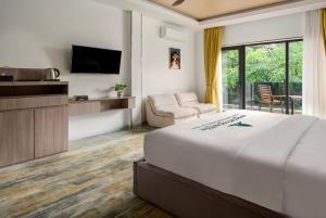 Smile Boutique Hotel by EHM