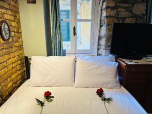 Chrysas Old Town Studio