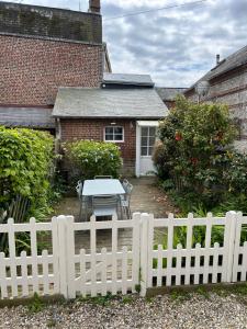 Villas Villa Roc Vaudieu - Charmante maison de pecheurs : photos des chambres